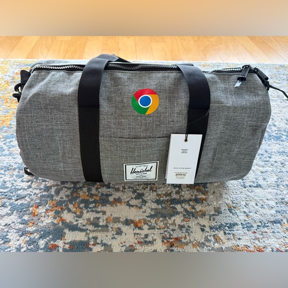 Herschel Supply Company Other - NWT Herschel Supply Company Duffle Bag - Heather Gray